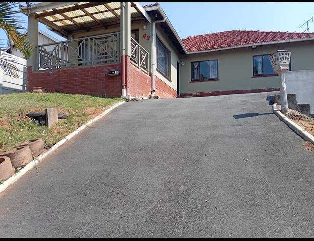 4 BEDROOM HOUSE FOR SALE IN BLUFF